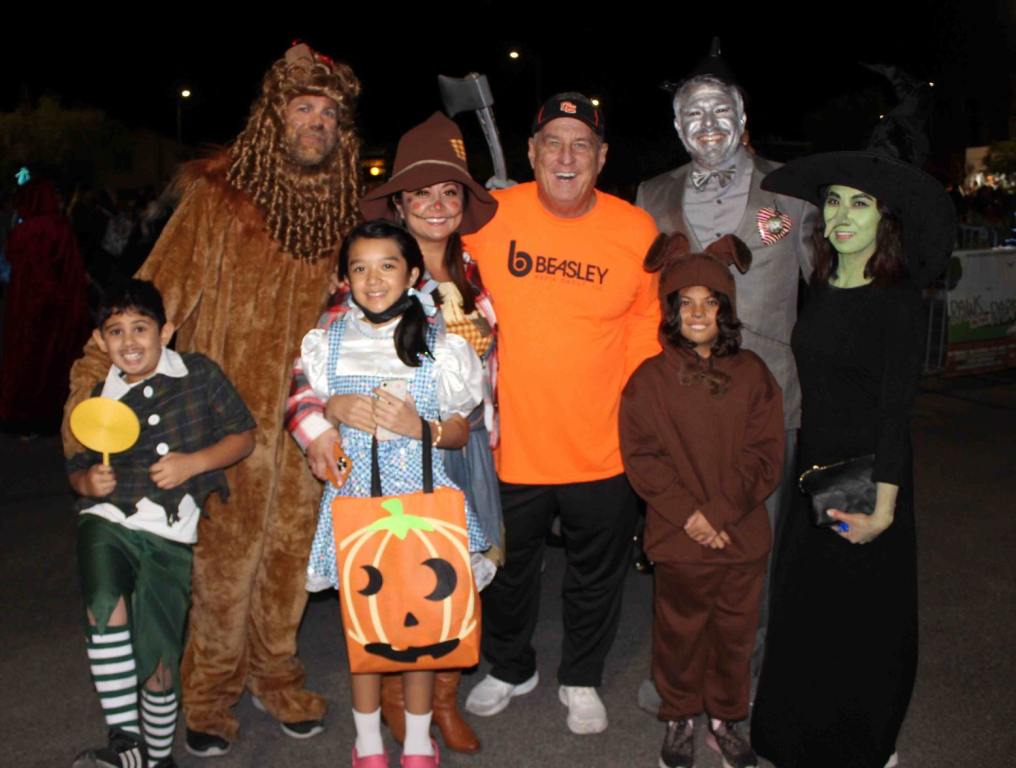 Mike O'Brian and Wizard of Oz family