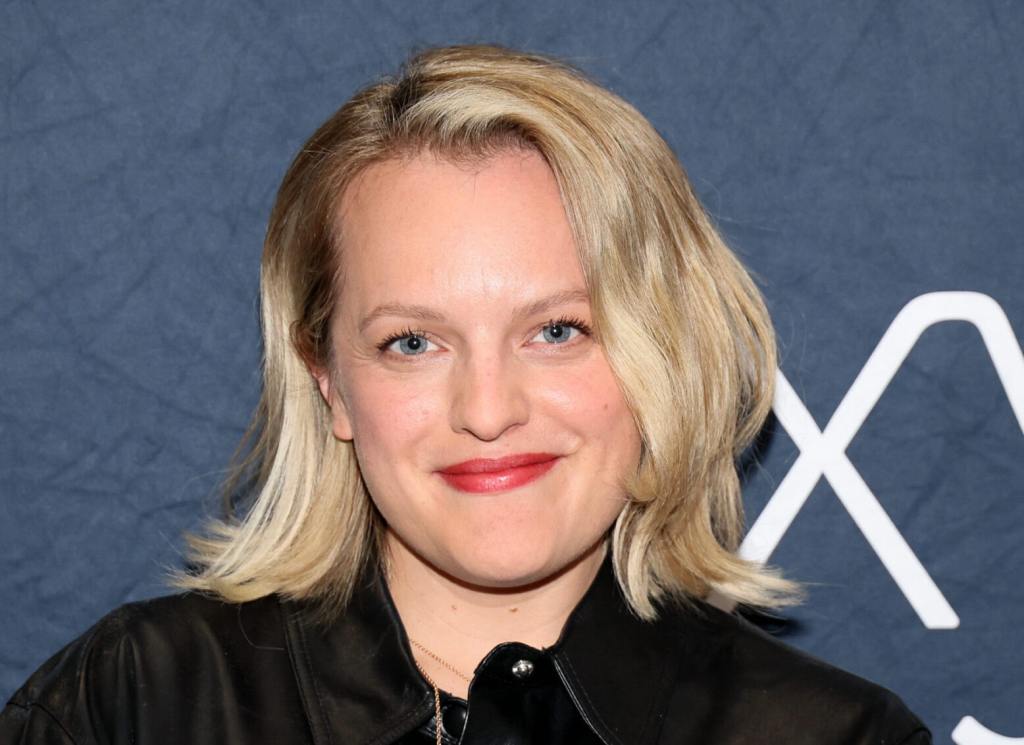 Elisabeth Moss attends "The Handmaid's Tale" - Elisabeth Moss In Conversation With Josh Horowitz