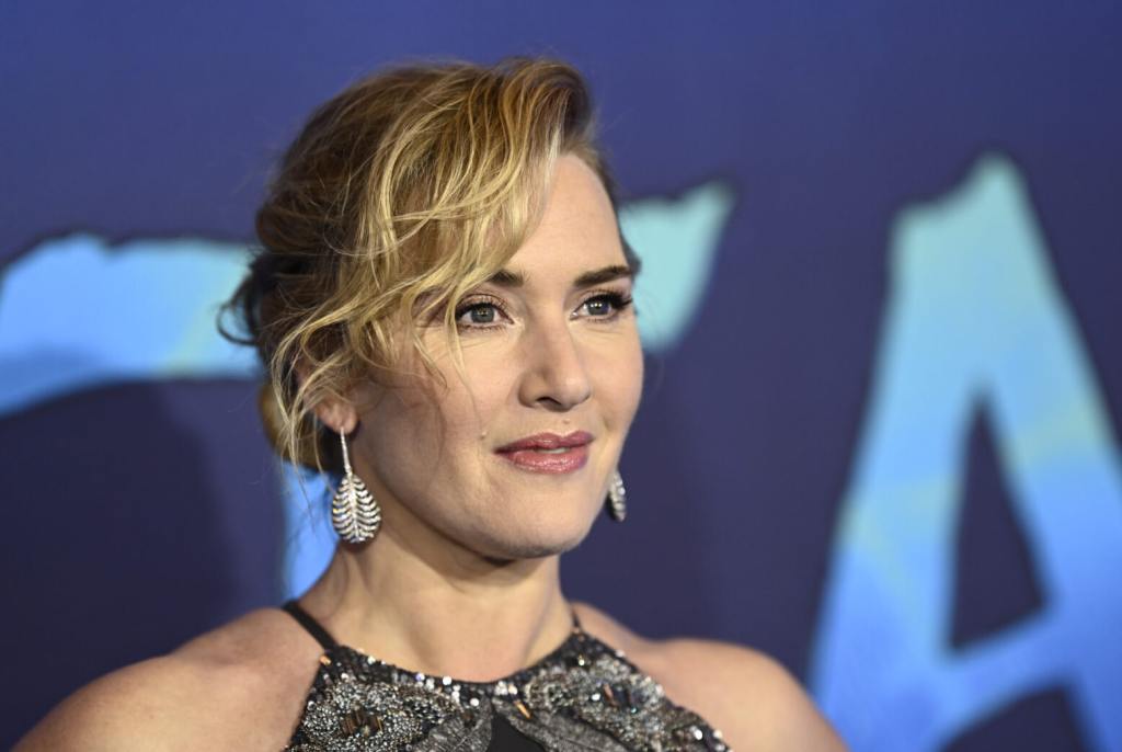 Kate Winslet attends the world premiere of James Cameron's "Avatar: The Way of Water"