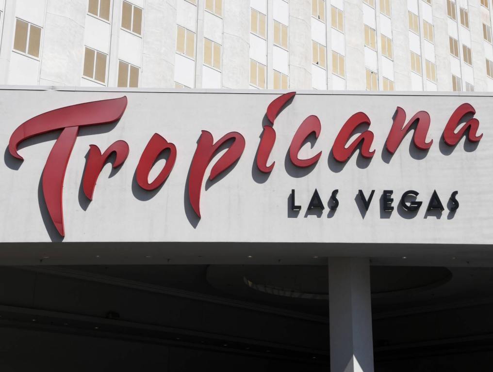 tropicana las vegas sign