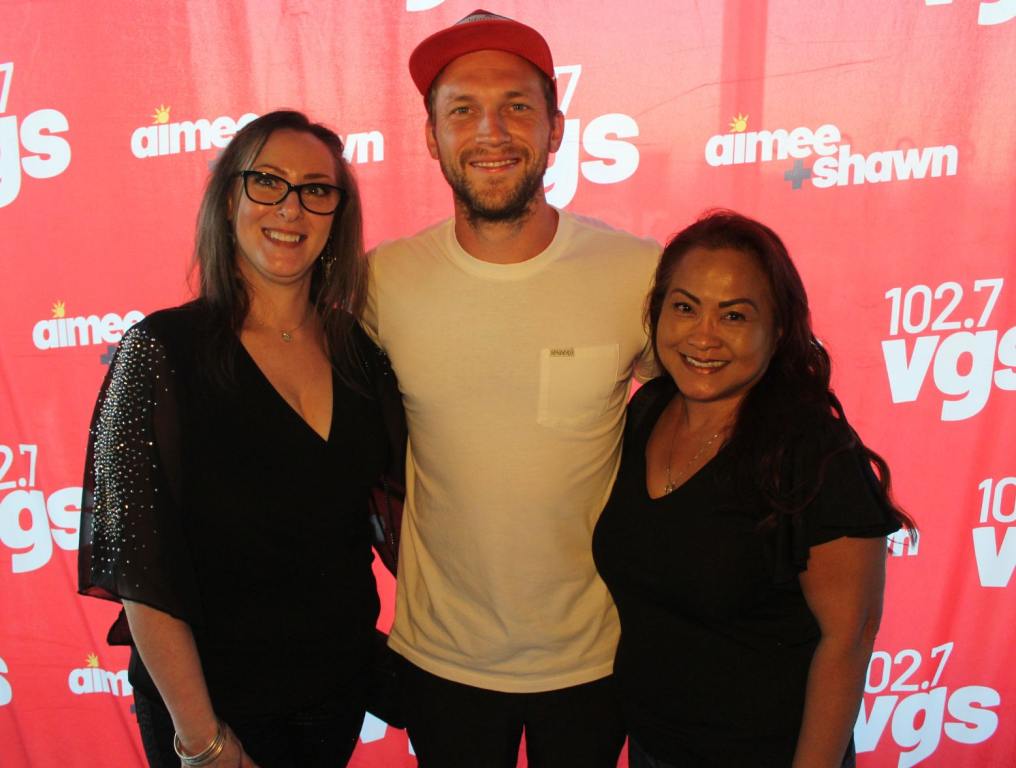 A meet-and-greet photo with fans and Phillip Phillips