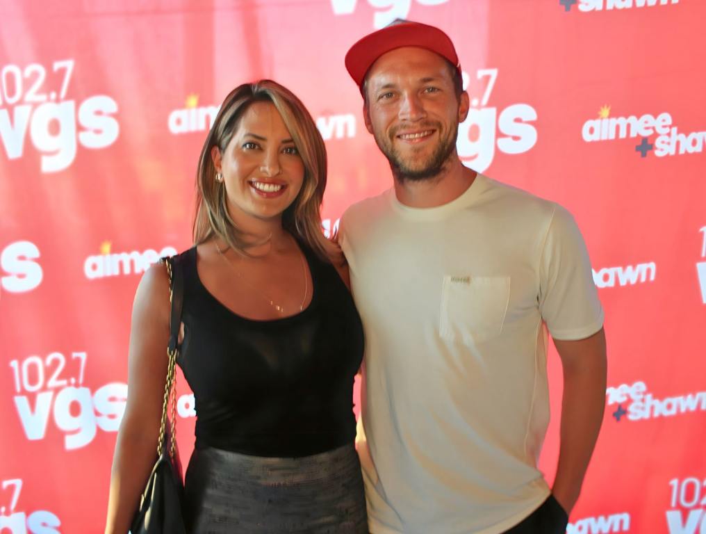 A meet-and-greet photo with fans and Phillip Phillips