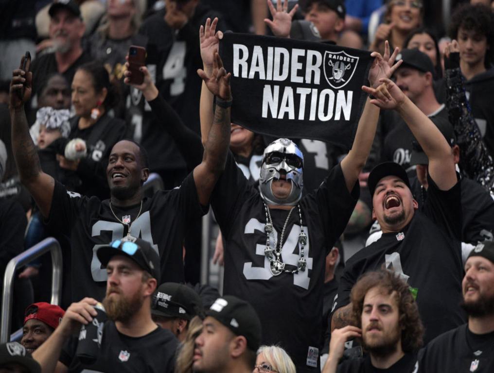 Las Vegas Raiders Fans Will Pay $13 For A Beer And Hot Dog