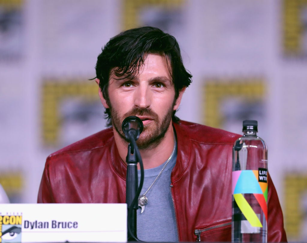 Eoin Macken at a comic con panel