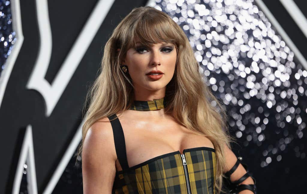 Taylor Swift attends the 2024 MTV Video Music Awards at UBS Arena on September 11