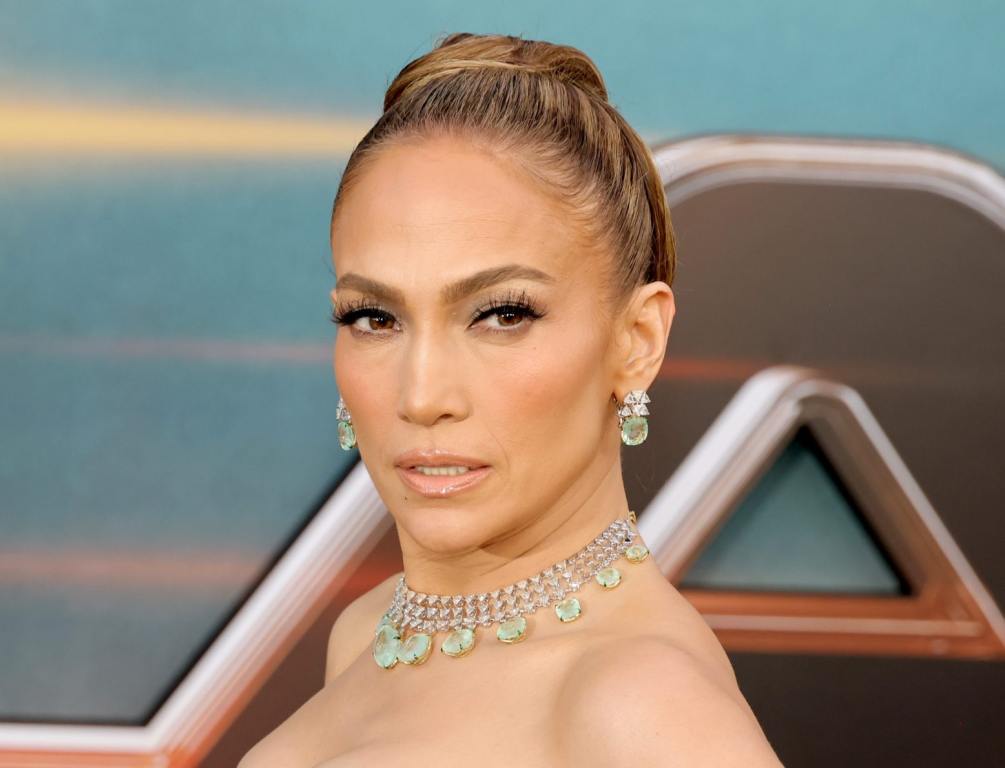 Jennifer Lopez Speaks Out Against ‘Negativity’ Amid Tour Cancellation